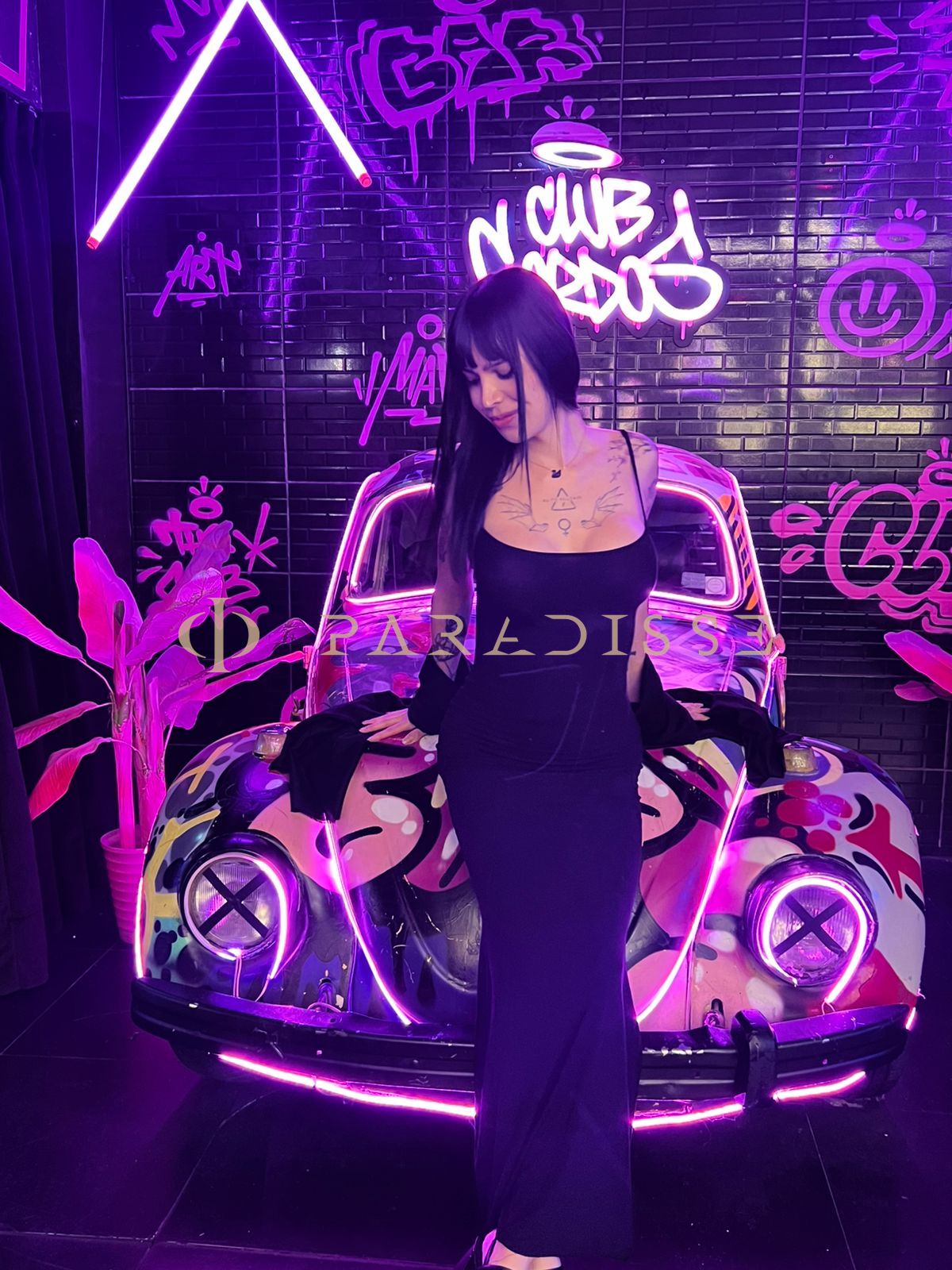 Escorts VIP Paradisse - Satin